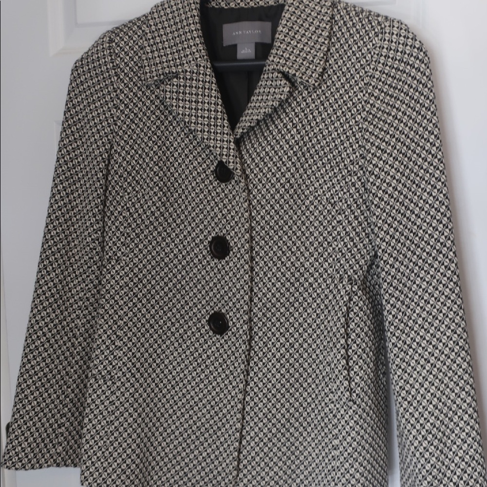 Ann Taylor Coat Size Small